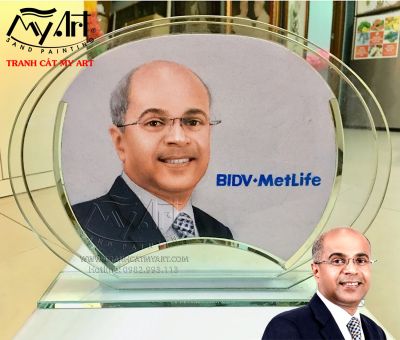 Tranh cát chân dung Mr. GAURAV SHARMA - Tổng giám đốc BIDV MetLife