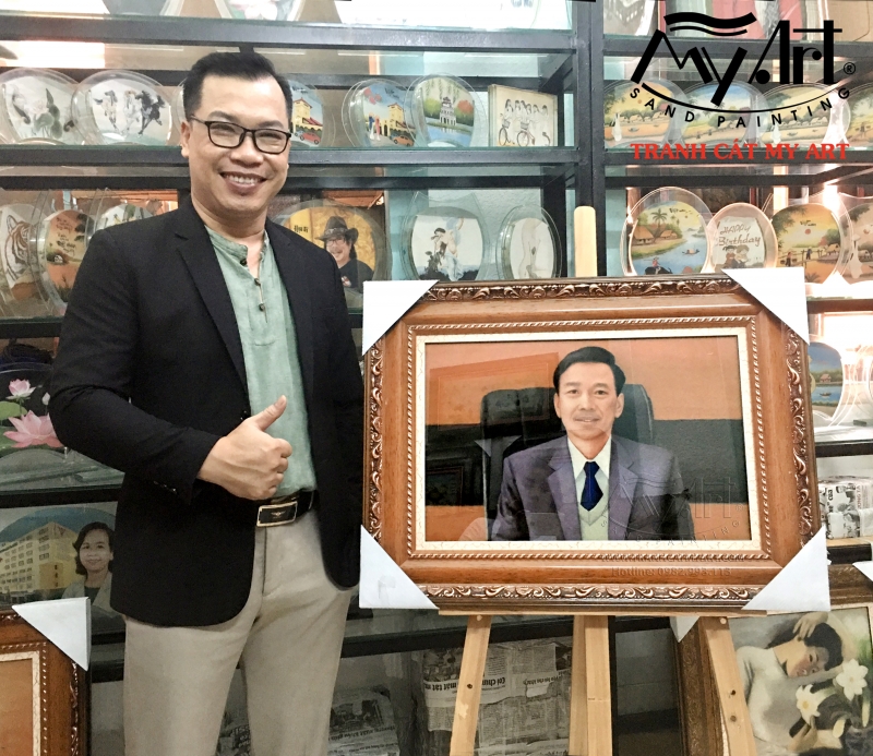 Tranh Cát Chân dung ÔNG LÊ QUANG TRUNG - Giám đốc Sở xây dựng Tỉnh Lâm Đồng